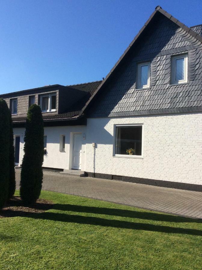 Messewohnung Duesseldorf-Nord Bagian luar foto